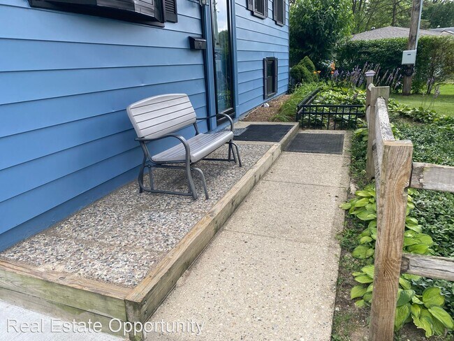 Foto del edificio - 3 br, 2.5 bath House - 558 Fairholme Rd
