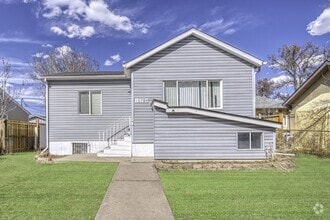 Building Photo - 1579 W Maple Ave