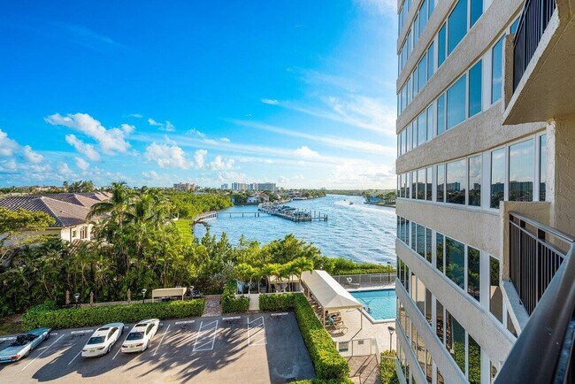 Foto del edificio - 3912 S Ocean Blvd