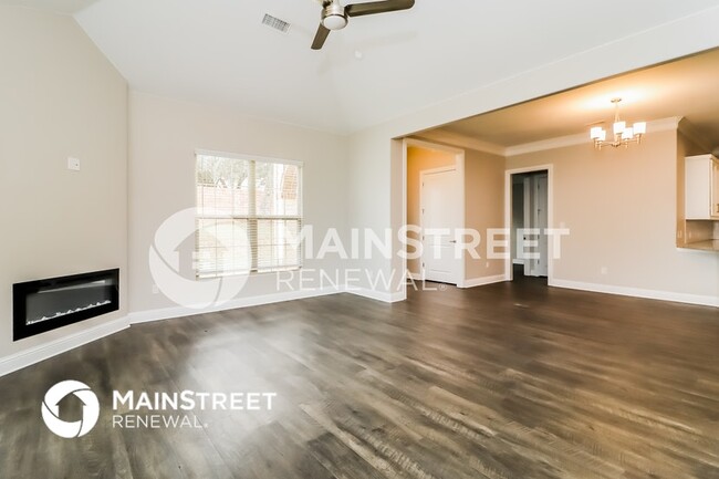 Foto del edificio - 8831 Creek Run Rd