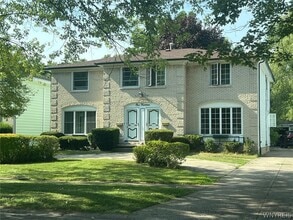 Building Photo - 114 Ayrault Dr