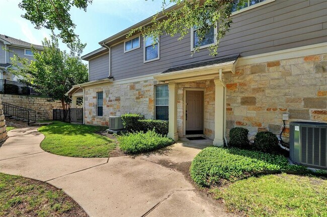 Foto del edificio - 1900 Scofield Ridge Pkwy