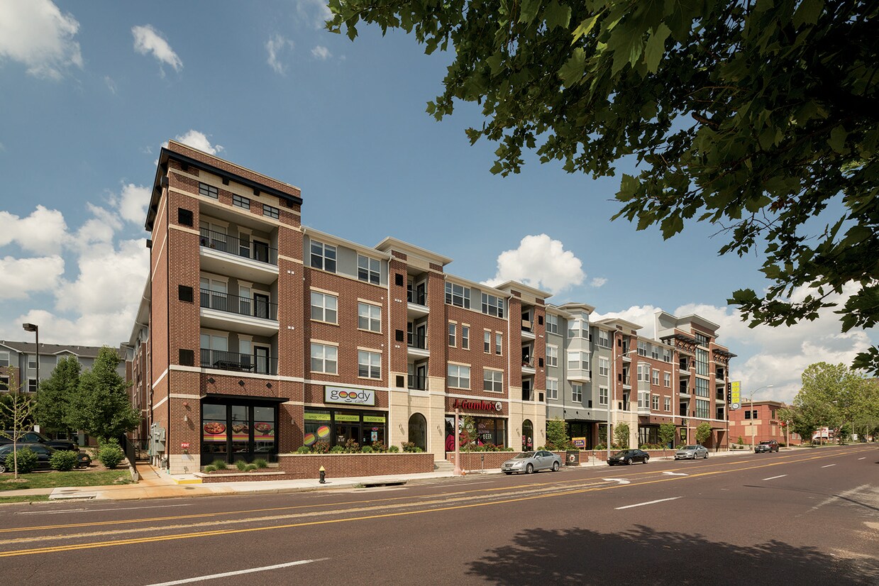 3949 Apts Apartments in Saint Louis, MO