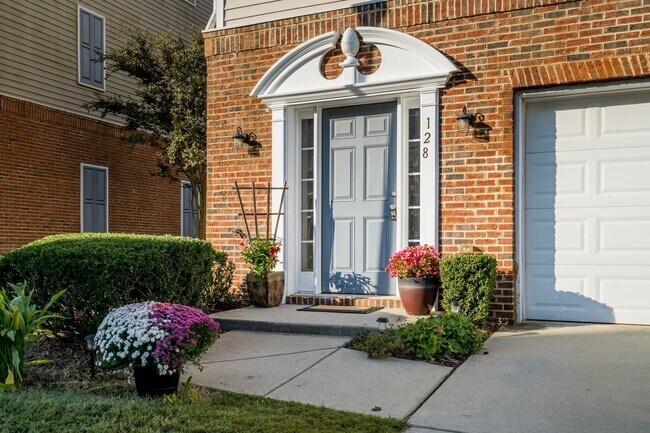 Foto del edificio - 128 Ruby Walk Dr