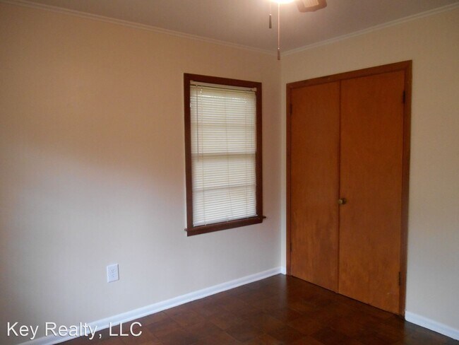 Foto del edificio - 3 br, 1 bath House - 806 Chandler Drive