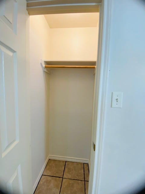 Building Photo - 1422 Debusk St