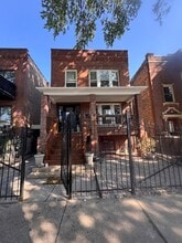 Building Photo - 7337 N Honore St