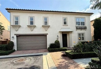 Building Photo - 310 Bronze