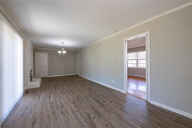 Building Photo - 3905 Artist View Dr