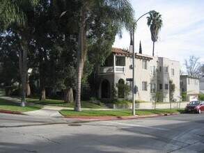 Building Photo - 1086 Redondo Blvd