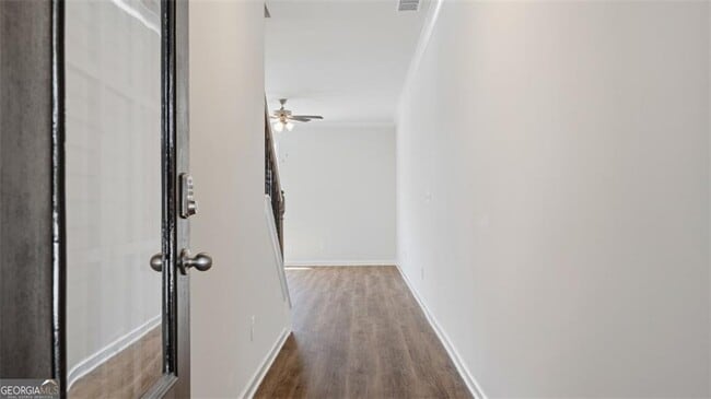 Building Photo - 1404 Gray Br Dr