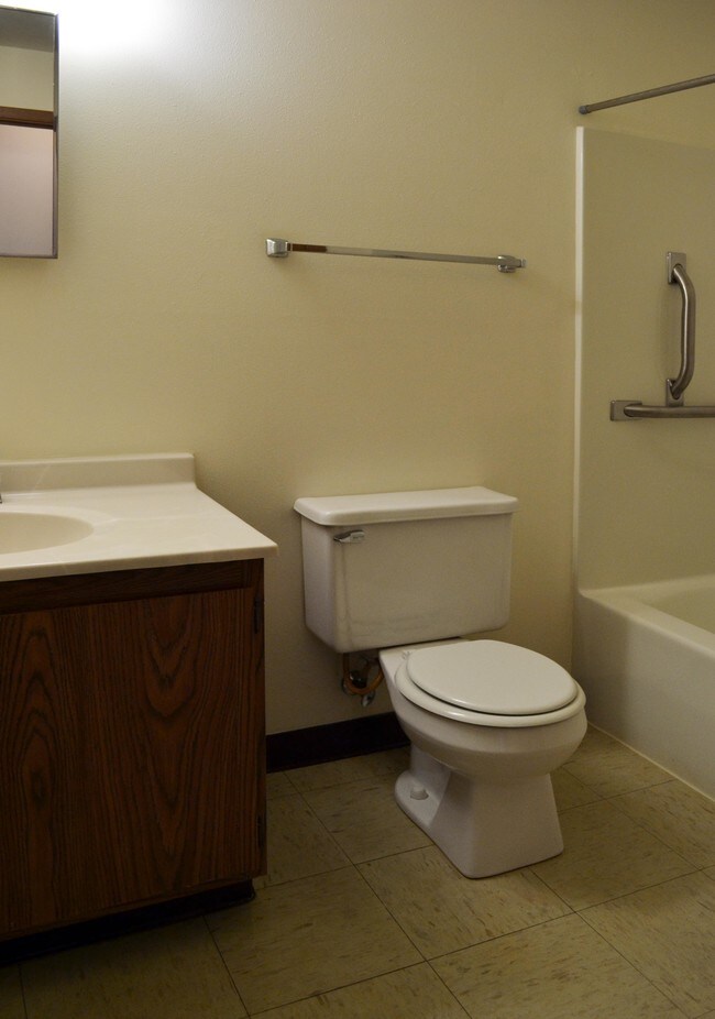 Bathroom Fixtures Janesville Wi janesville regency house rentals - janesville, wi | apartments Bathroom Fixtures Janesville Wi janesville regency house rentals - janesville, wi | apartments
