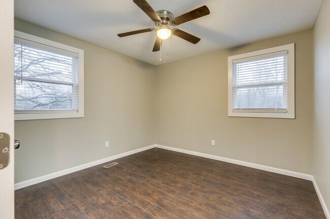 Building Photo - 1724 Boone Cir