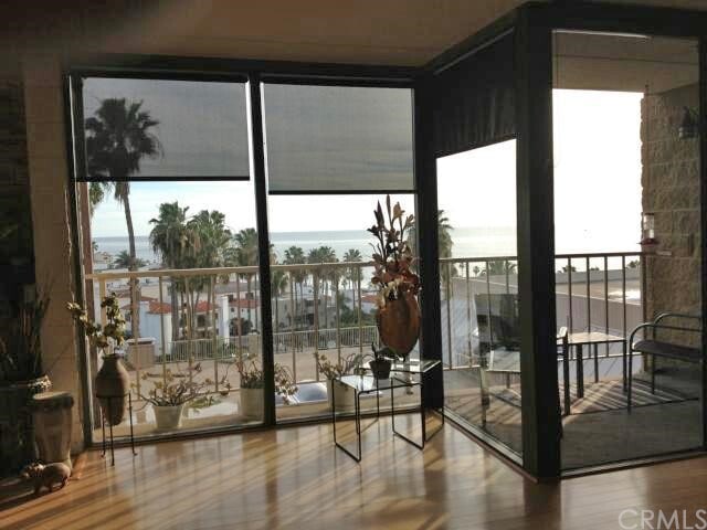 Building Photo - 405 Avenida Granada