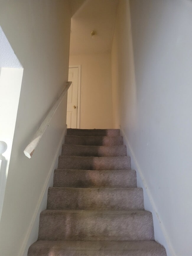 Photo - Spacious 3 Bedroom Town Home