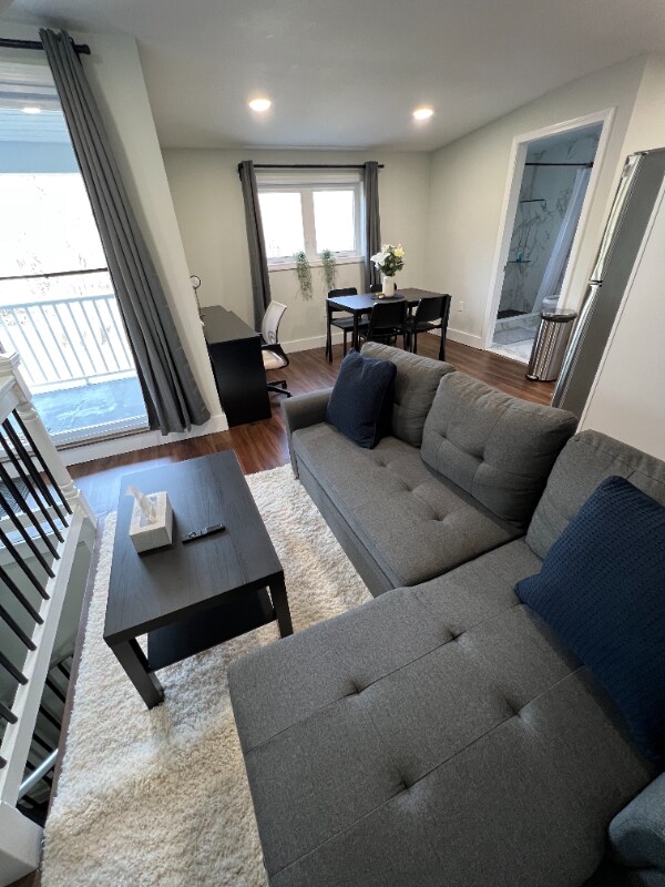 109 Willow Ave, East Bridgewater, MA 02333 Room for Rent in East