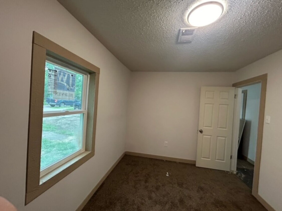 Foto del edificio - 2 Bed 1 Bath house