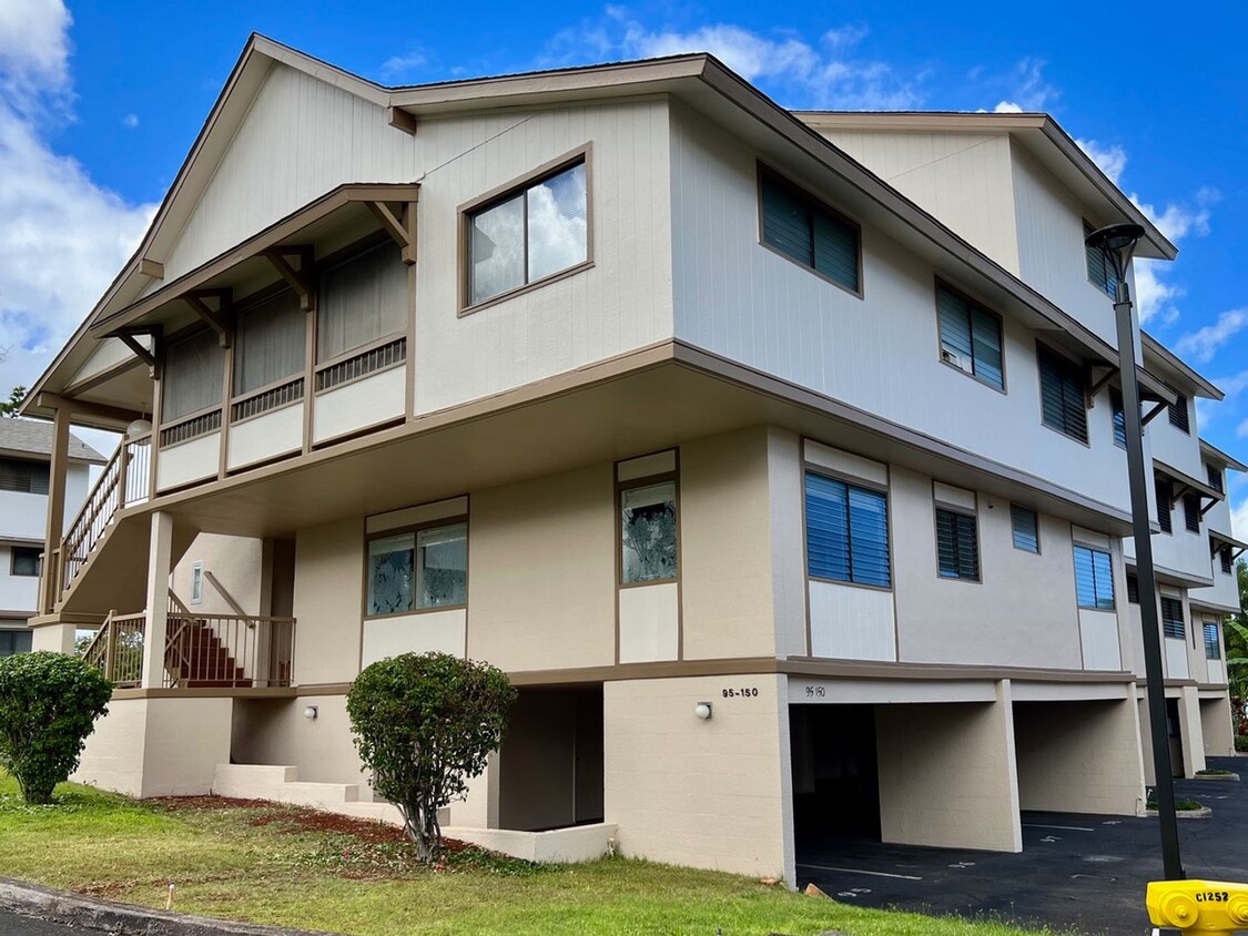 Primary Photo - Mililani Golf Course Luxury Condo