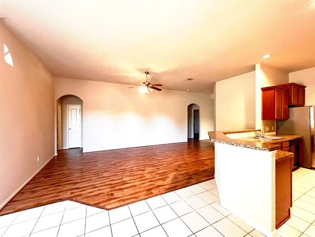 Foto del edificio - 20330 Pine Water Ln