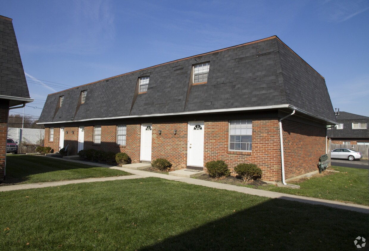 Los apartamentos de 5586-5630 Ironwood, Ct - 5586-5630 Ironwood Ct