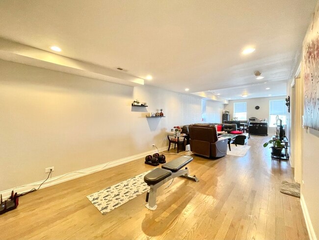 Foto del edificio - 2620 W Cermak Rd
