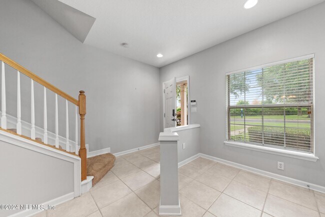 Foto del edificio - 8159 Summerside Cir