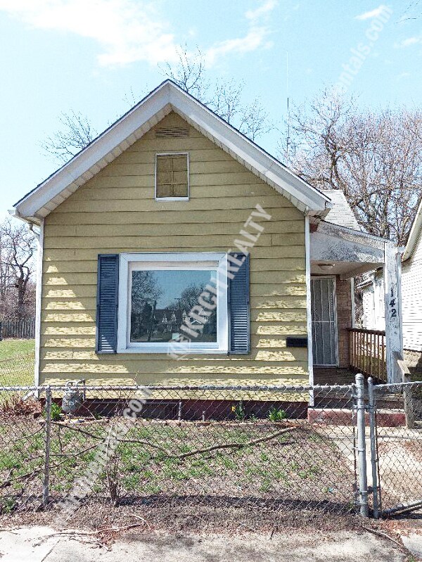 Foto principal - Cozy 2-Bedroom 1-Bathroom Home in South To...