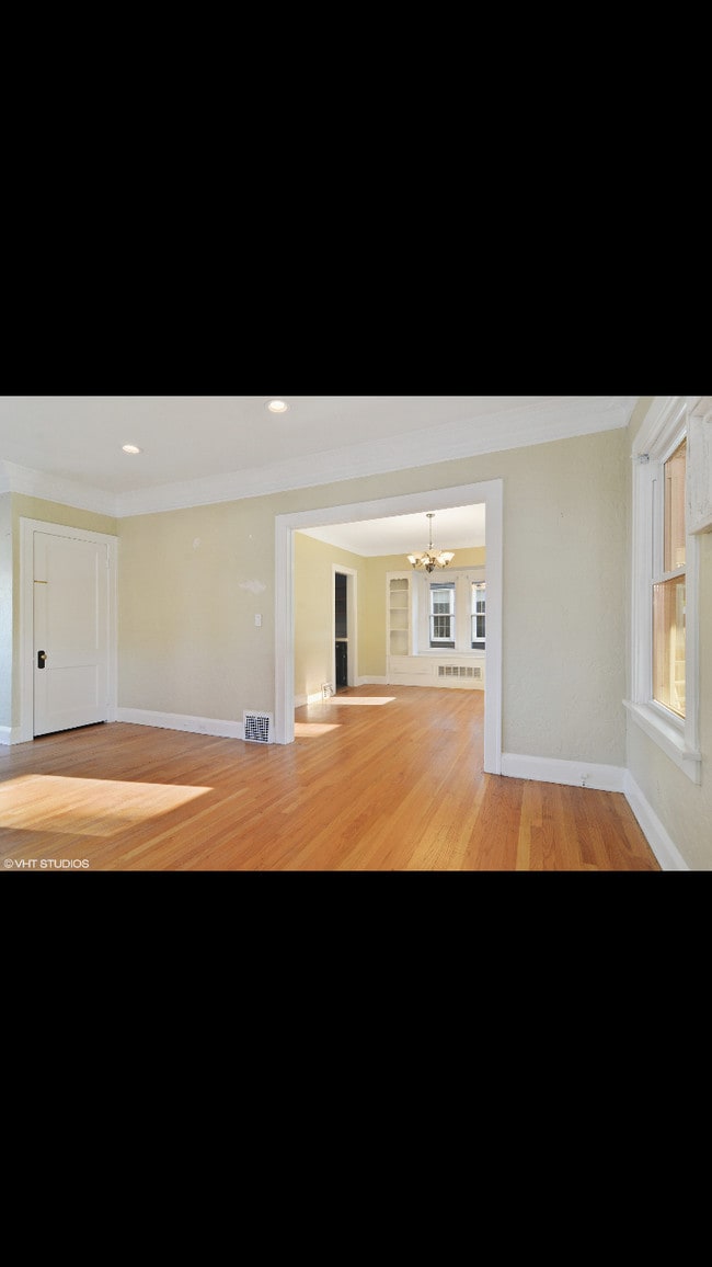 373 Kensington Rd, Rocky River, OH 44116 House Rental in Rocky River