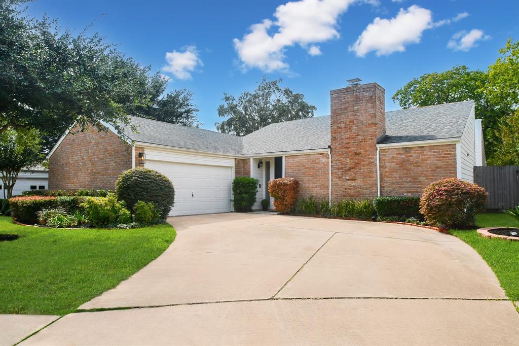Foto principal - 2210 Kinbrook Dr