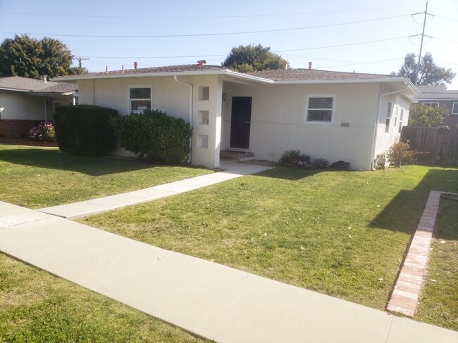 Building Photo - 17210 Eastwood Ave