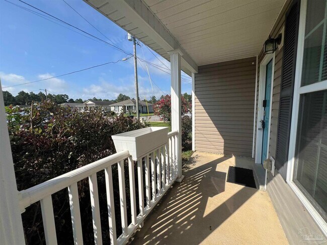 Foto del edificio - 8921 Camshire Cir