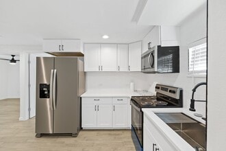 Building Photo - 235 W Woodin Blvd