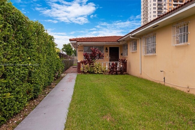 Foto del edificio - 3269 SW 23rd St