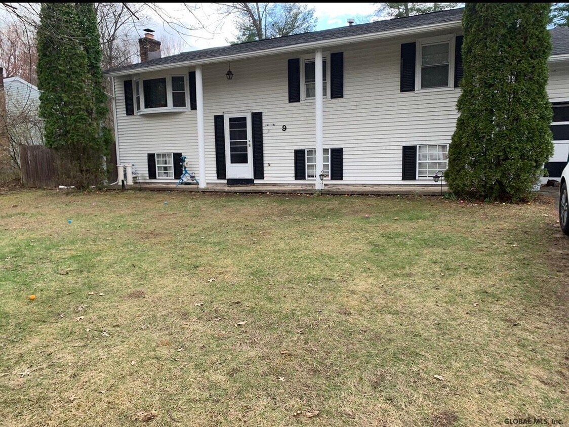 Primary Photo - 9 Casino Dr