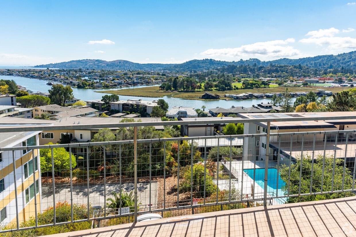 1BR, 1BA - 790SF - Balcony View - 451 Via Casitas