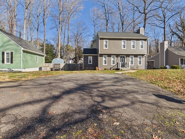 Foto del edificio - 12024 Lockett Ridge Ave