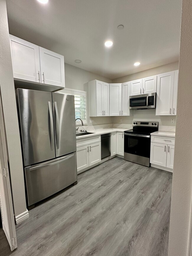Foto del edificio - 7860 Montecito Ln