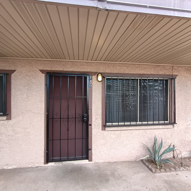 Building Photo - 3726 Hazelwood St