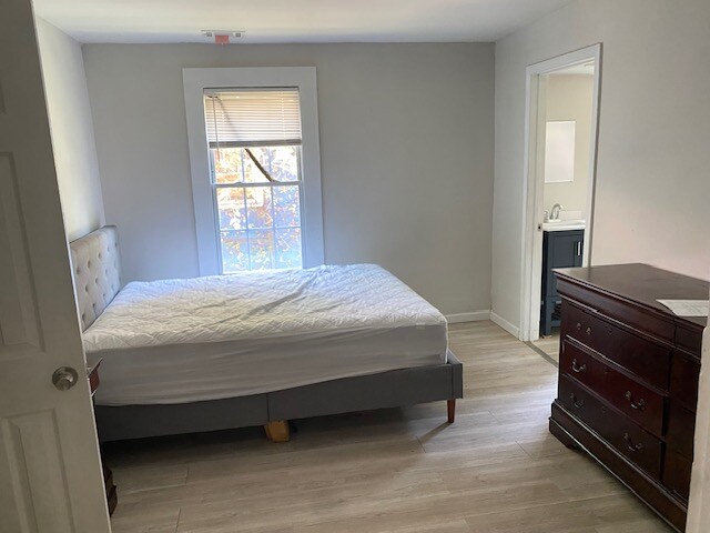 Foto principal - 650 Banks Ave SW
