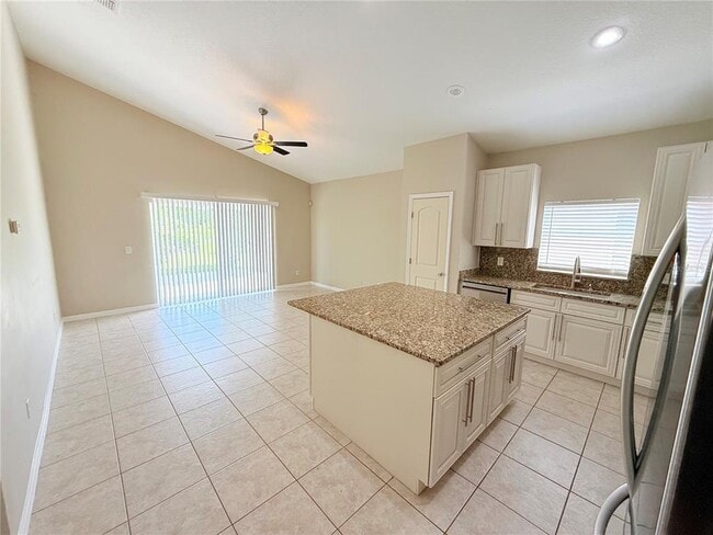 Building Photo - 2055 Victoria Falls Dr