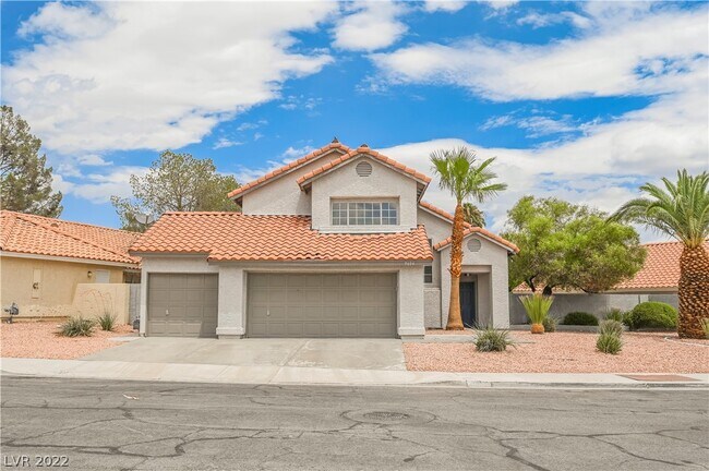 Building Photo - 9604 Pacific View Dr