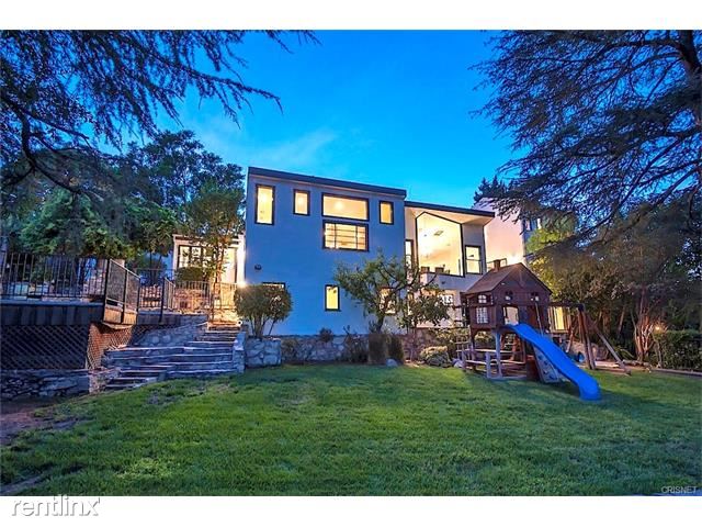 Foto principal - 16760 Oak View Dr
