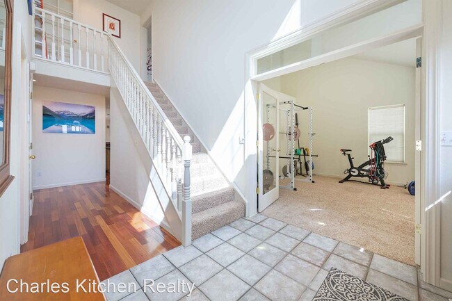 Building Photo - 5 br, 4 bath House - 2198 Court Side Circle