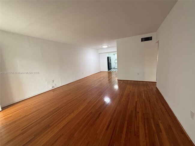 Foto del edificio - 1101 98th St