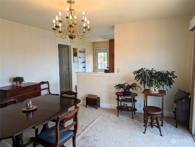 Building Photo - 3136 Tahoma Pl W