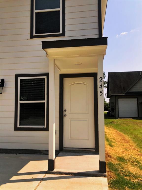 Building Photo - 245 Water Oak
