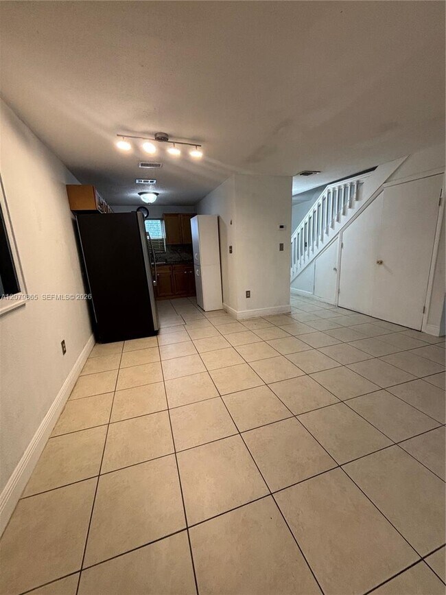 Foto del edificio - 8172 NW 10th St