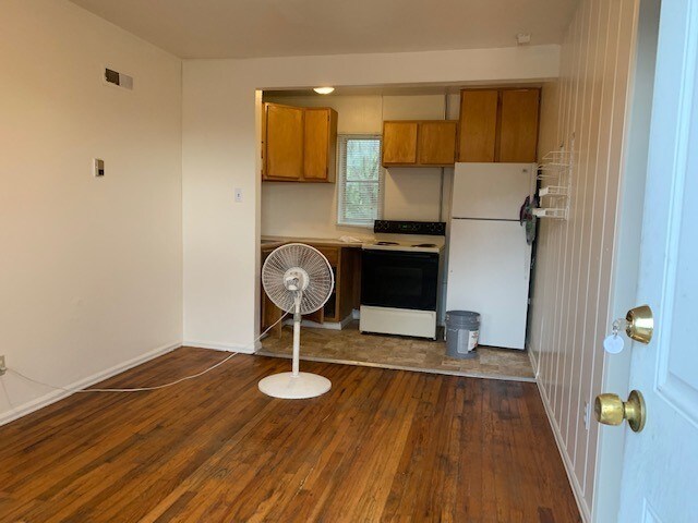 Foto del edificio - 1322 W 17th St