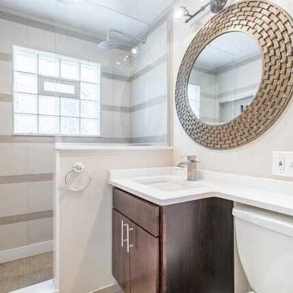 Bathroom - 2915 N Lawndale Ave