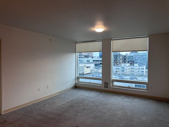 Foto del edificio - Beautiful 2 bedrooms 2 bath BMR unit in SOMA